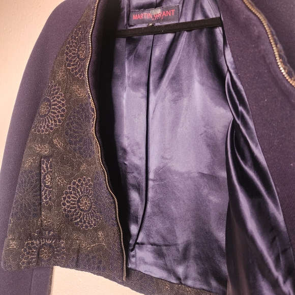Martin Grant Floral Copper Brocade Luxe Bomber Jacket in Midnight Blue. Size 38 - Picture 5 of 9